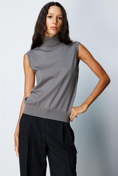 Balıkçı Yaka Kolsuz Triko