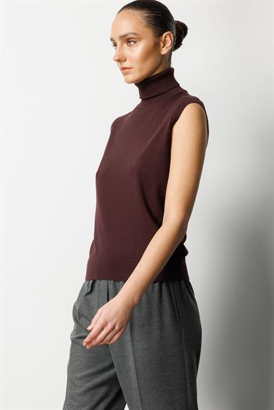 Balıkçı Yaka Kolsuz Triko