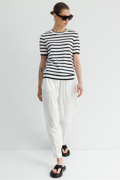 Çizgili O Yaka Yarım Kol Triko