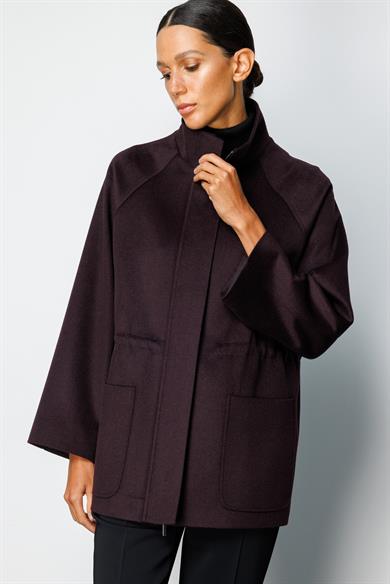 Dik Yaka Fermuarlı Kaban