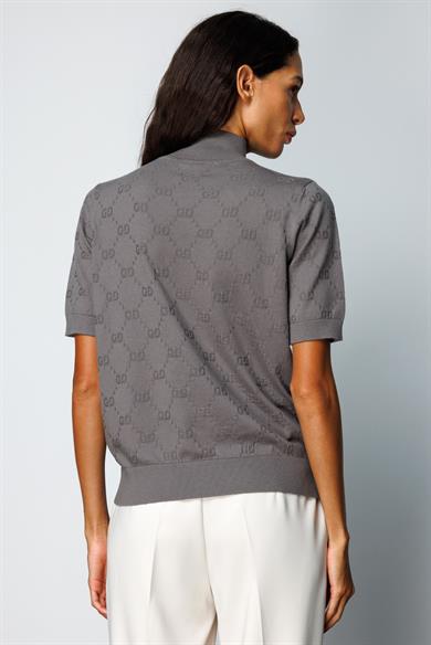 Dik Yaka Jakarlı Yarım Kol Triko