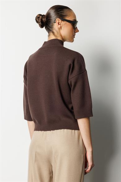 Dik Yaka Truvakar Kol Triko