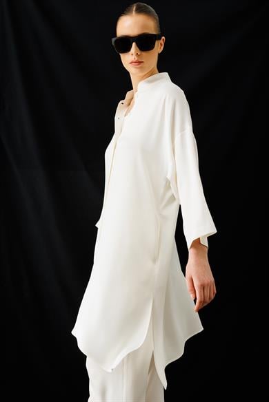 Dik Yaka Yırtmaçlı Tunik