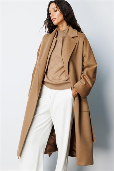 Dıştan Cepli Kemerli Manto