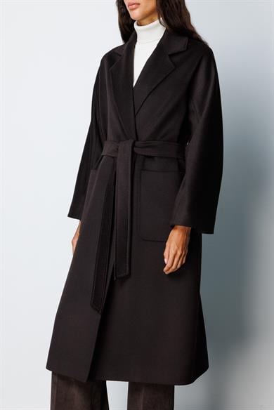 Dıştan Cepli Kemerli Manto