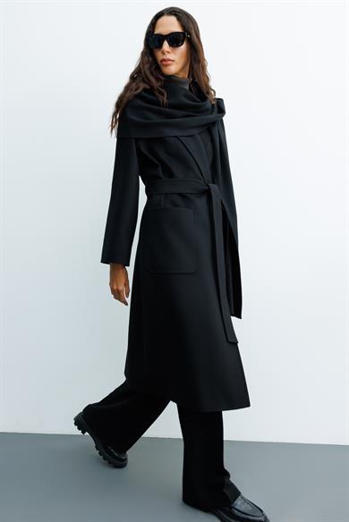 Dıştan Cepli Kemerli Manto