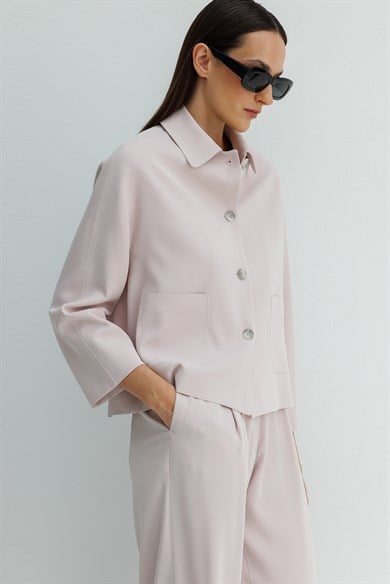 Dıştan Cepli Kısa Ceket