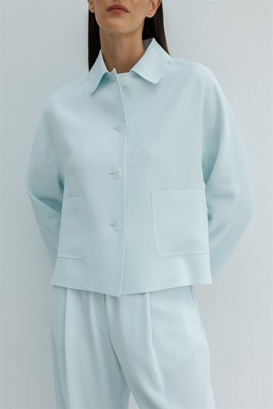 Dıştan Cepli Kısa Ceket