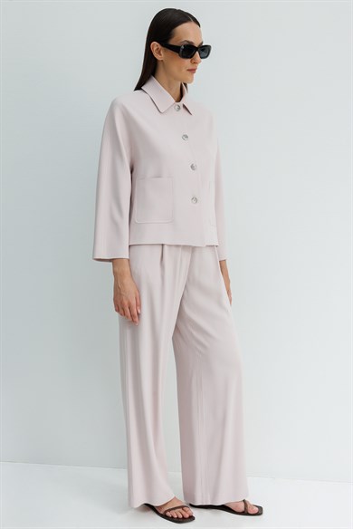 Dıştan Cepli Kısa Ceket