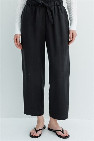 Elastan Kemerli Bağcıklı Pantolon
