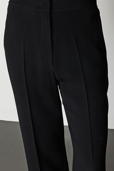 Elastan Kemerli Bol Kesim Cepli Pantolon