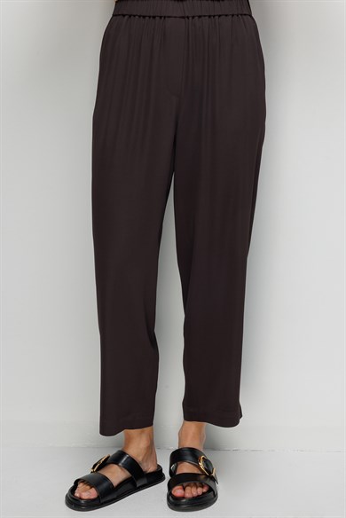 Elastan Kemerli Bol Kesim Kısa Pantolon