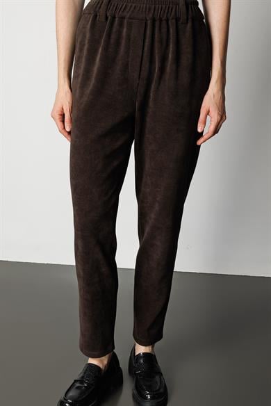 Elastan Kemerli Dar Paça Kadife Pantolon