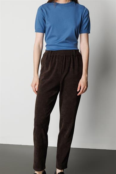 Elastan Kemerli Dar Paça Kadife Pantolon