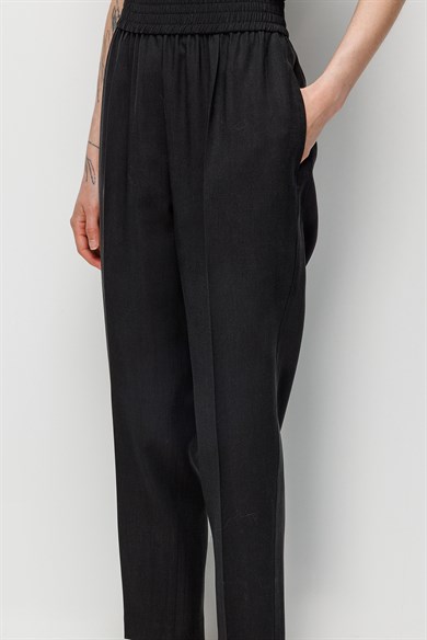 Elastan Kemerli Dar Paça Pantolon