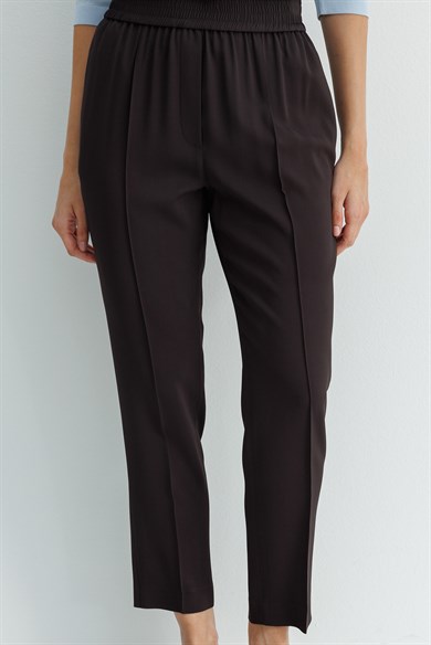 Elastan Kemerli Dar Paça Pantolon