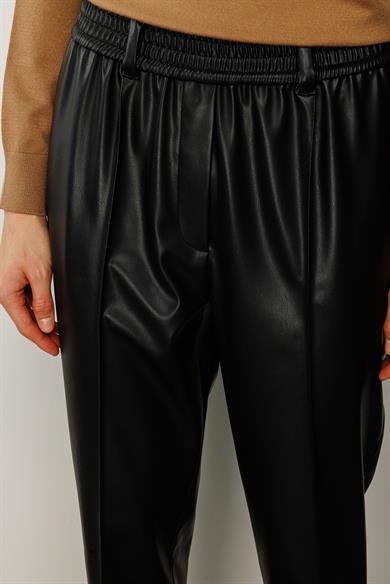 Elastan Kemerli Önden Dikişli Deri Pantolon