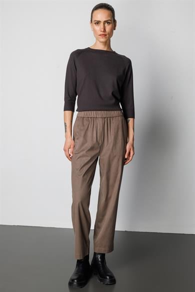 Elastan Kemerli Güderi Görünümlü Pantolon