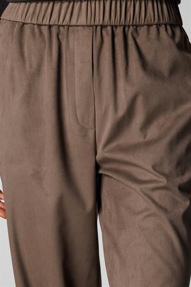 Elastan Kemerli Güderi Görünümlü Pantolon