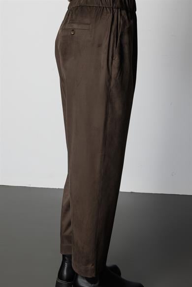 Elastan Kemerli Güderi Görünümlü Pantolon