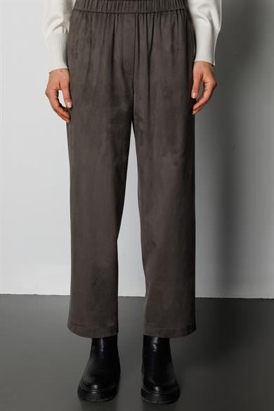 Elastan Kemerli Güderi Görünümlü Pantolon