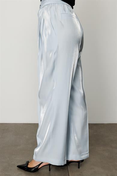 Elastan Kemerli Pileli Pantolon