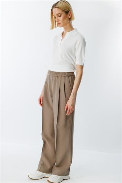 Elastan Kemerli Pileli Pantolon