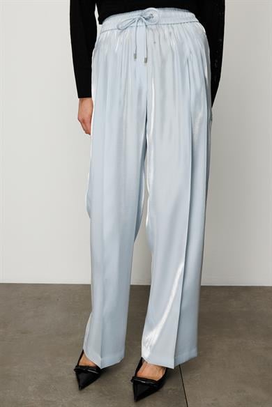 Elastan Kemerli Pileli Pantolon