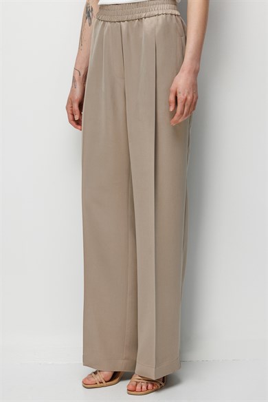 Elastan Kemerli Tek Pile Pantolon