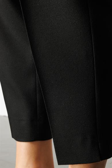 Elastan Kemerli Yırtmaçlı Pantolon