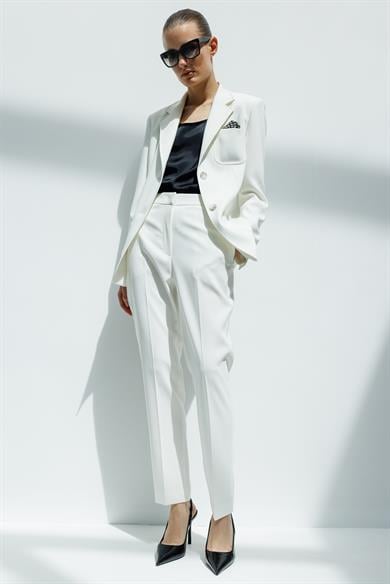 İki Düğme Dıştan Cepli Ceket