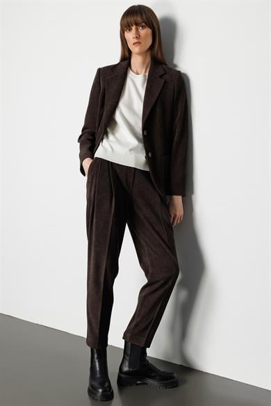 İki Düğme Kadife Ceket