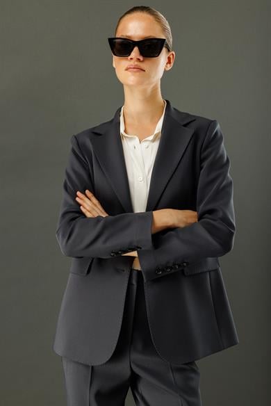 İki Düğme  Puntolu Ceket