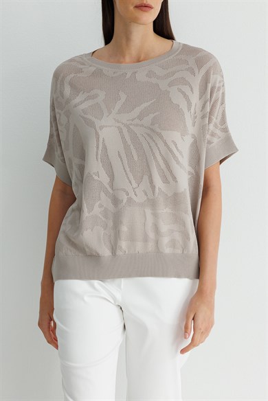 Kayık Yaka Jakarlı Triko