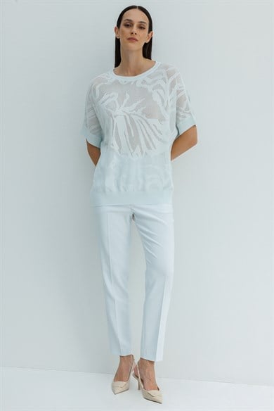 Kayık Yaka Jakarlı Triko