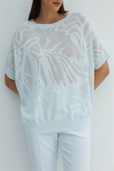 Kayık Yaka Jakarlı Triko