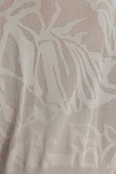 Kayık Yaka Jakarlı Triko