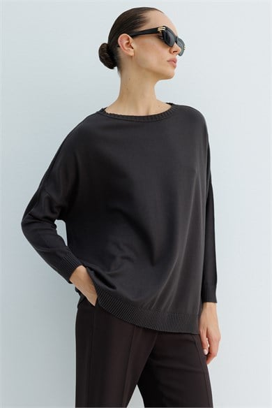 Kayık Yaka Oversize Triko