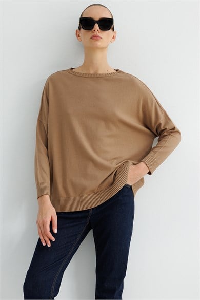 Kayık Yaka Oversize Triko