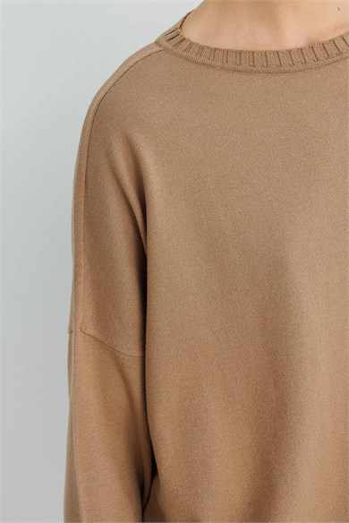 Kayık Yaka Oversize Triko