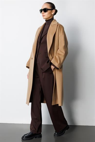 Kruvaze Kemerli Manto