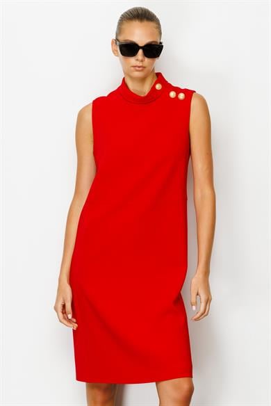Metal Düğmeli Dik Yaka Kolsuz Elbise