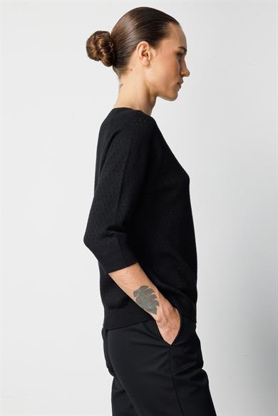 Nopeli O Yaka Truvakar Kol Triko