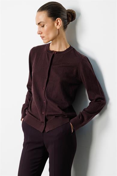 O Yaka Jakarlı Hırka