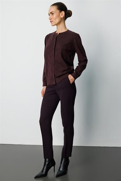 O Yaka Jakarlı Hırka