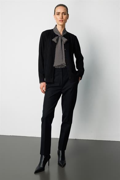 O Yaka Jakarlı Hırka