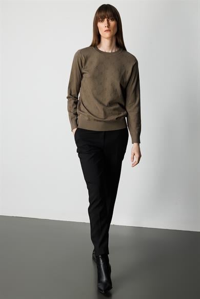 O Yaka Jakarlı Uzun Kol Triko