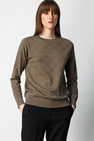 O Yaka Jakarlı Uzun Kol Triko