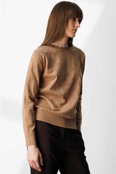 O Yaka Jakarlı Uzun Kol Triko