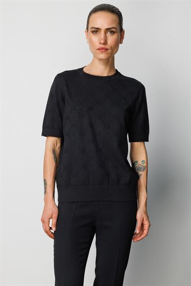 O Yaka Jakarlı Yarım Kol Triko